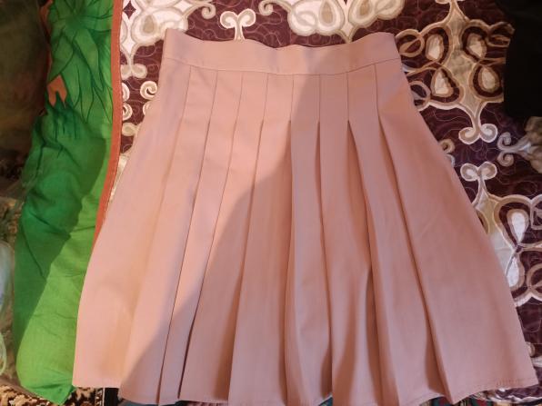 Розовая теннисная юбка