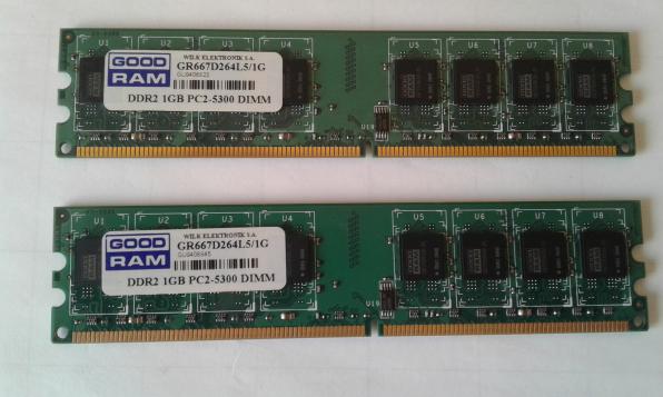 Продам Оперативную память DDR2 1Gb 2 шт.