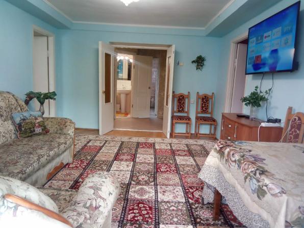 Аренда квартиры в Киеве посуточно. 4комнатная в центре без посредников