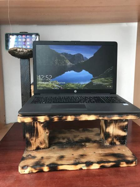 Деревянная подставка для ноутбука