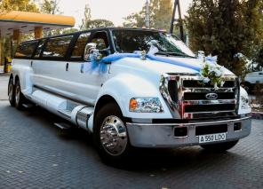 Лимузины на выпускной, свадьбу, выписка с роддома, трансфер в аэропорт