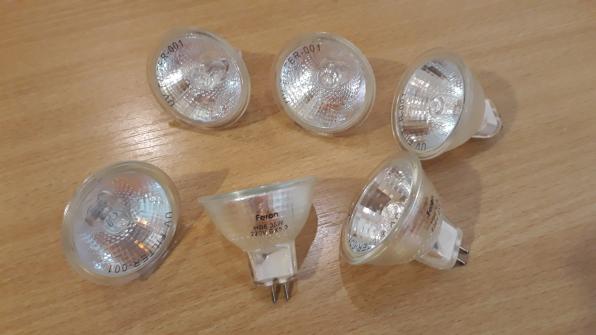 Продаю Лампочки Feron HB8 35 вт 220 вольт GX5,3 - 6 штук