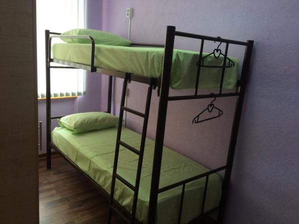 Кровати двухъярусные, односпальные на металлокаркасе для гостиниц