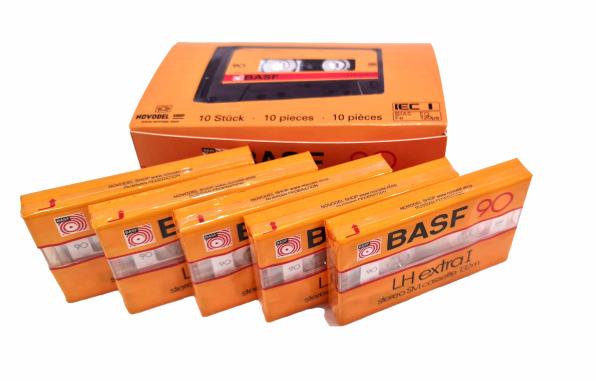Аудиокассеты BASF LH extra I жёлтые блоками