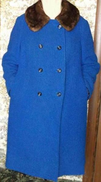 Продаю женское зимнее пальто, плащ, пиджак