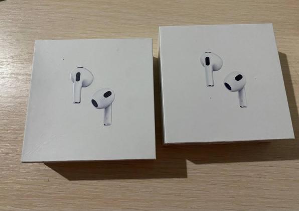 AirPods 3 lux