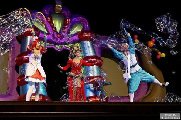 Надувные сценические декорации Inflatable stage decorations