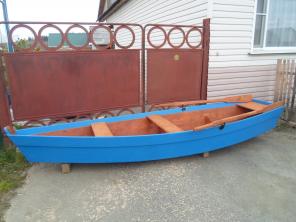 Продам лодку деревянную