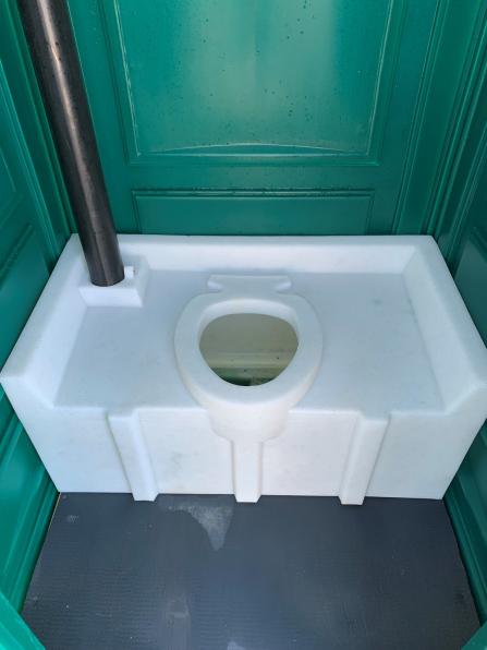 Туалетные кабины (биотуалеты) для дачи, стройки б/у