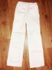 Продам: брюки белые и летние размер 42 и 2 кепки.