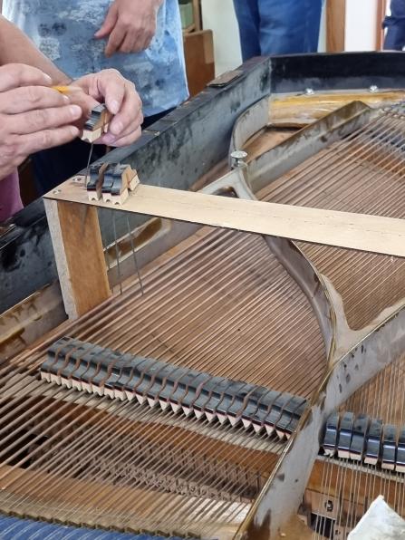 Настройка, ремонт фортепиано