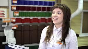 Младший консультант в торговый зал