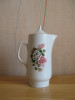 Продам фарфоровый кувшин, объём 1,4 литра.