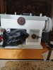 Продам швейную машинку